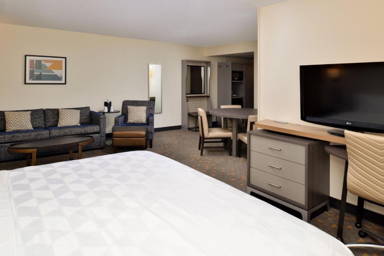 Holiday Inn Hotel & Suites Overland Park-Convention Center By Ihg Eksteriør bilde