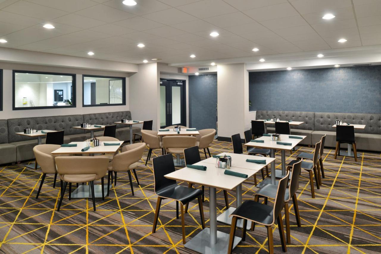 Holiday Inn Hotel & Suites Overland Park-Convention Center By Ihg Eksteriør bilde