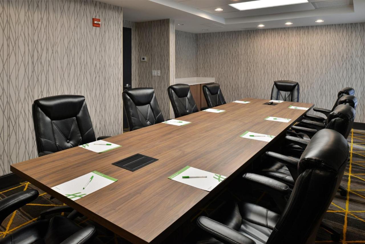 Holiday Inn Hotel & Suites Overland Park-Convention Center By Ihg Eksteriør bilde