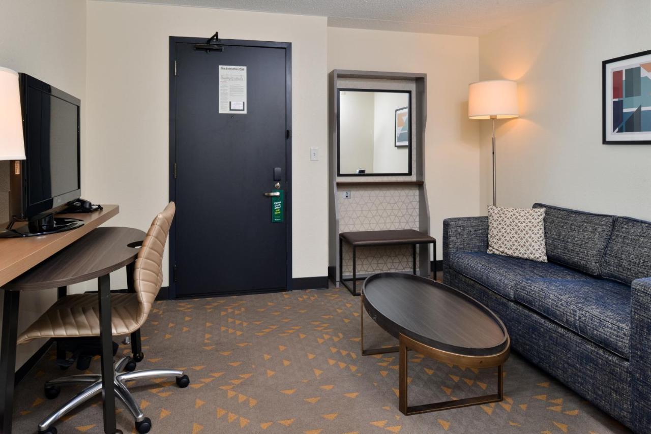Holiday Inn Hotel & Suites Overland Park-Convention Center By Ihg Eksteriør bilde